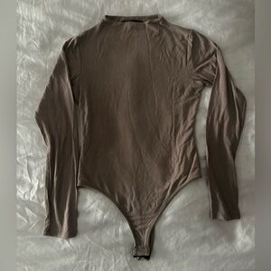 naked wardrobe Taupe Long Sleeve Bodysuit